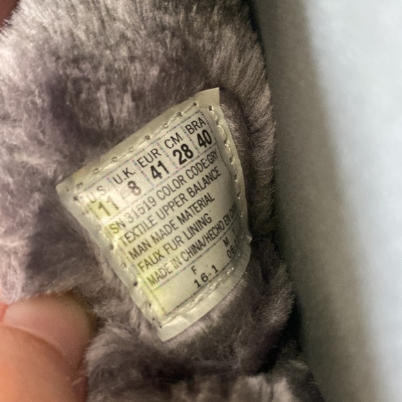 Skechers womens D'lites - Double Date chunky platform fuzzy faux fur gray Sz 11 - Picture 6 of 6